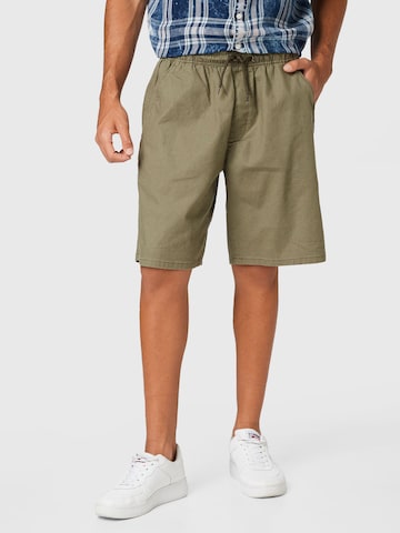 WRANGLER Pants in Green: front