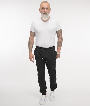 Rock Creek Tapered Cargo Pants in Black