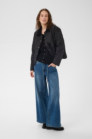 Veste mi-saison 'Ugiana' CULTURE en noir