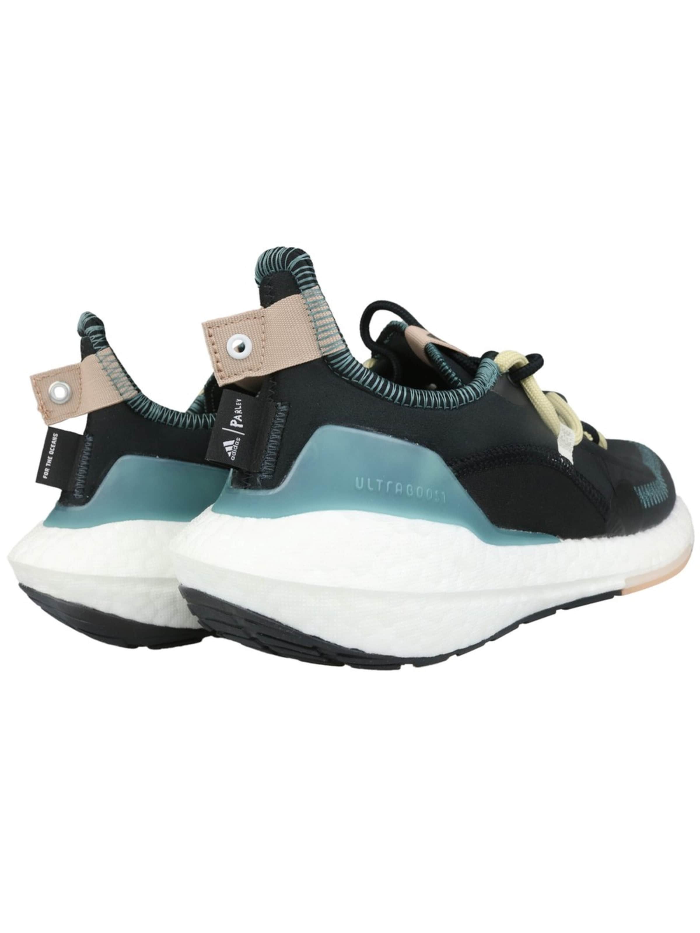 Adidas Sport Sportssko 'Adidas UltraBoost 21' i sort