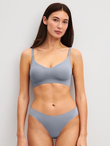 Slip 'Natural Skin' CALIDA en gris
