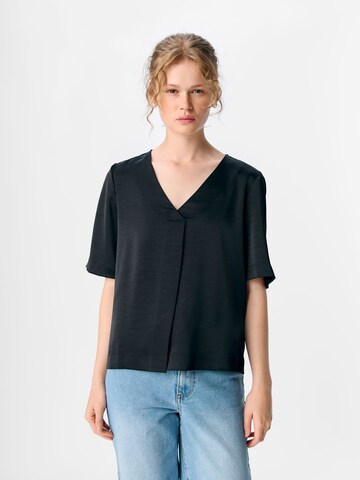 OBJECT - Blusa en negro: frente