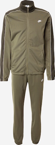 Regular Survêtement 'CLUB' Nike Sportswear en vert : devant