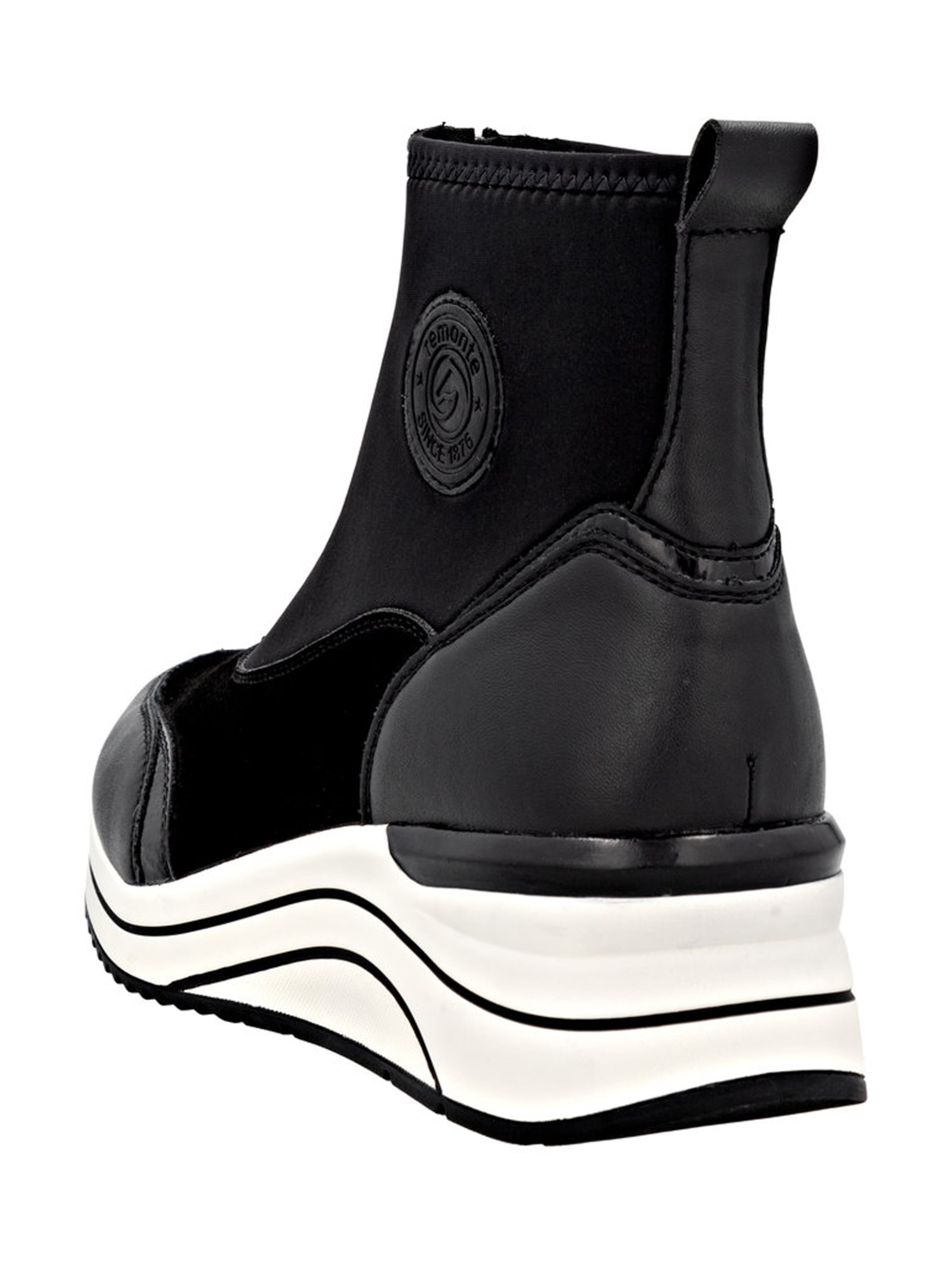REMONTE Ankle Boots in Black