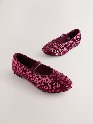 Next - Bailarina en lila
