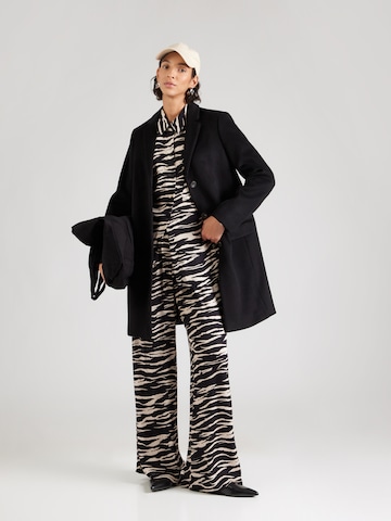 UNITED COLORS OF BENETTON Välikausitakki värissä musta