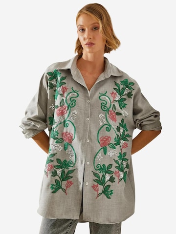 Camicia da donna di Bianco Lucci in grigio