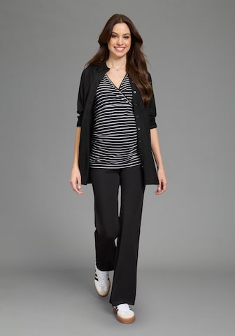 Neun Monate Pyjamahose in Mischfarben