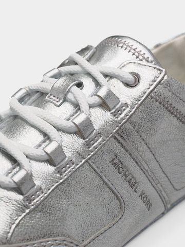 MICHAEL Michael Kors Rövid szárú sportcipők 'KEELY' - ezüst