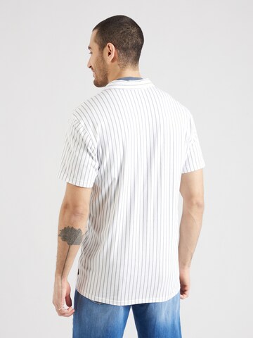 Coupe regular Chemise 'INMofus' INDICODE JEANS en blanc