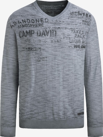 CAMP DAVID Pullover mit V-Neck und Waterbased Print in Blau: Vorderseite