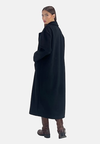 Elara Between-Seasons Coat in Black