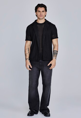 SikSilk Regular fit Button Up Shirt in Black