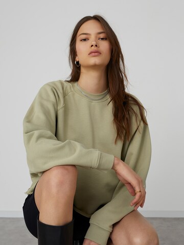 LeGer by Lena Gercke Sweatshirt 'Tessa' in Green