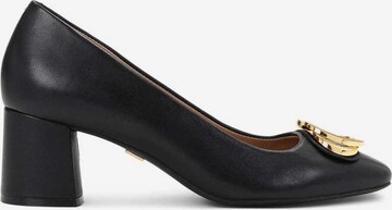 Kazar Pumps in Black