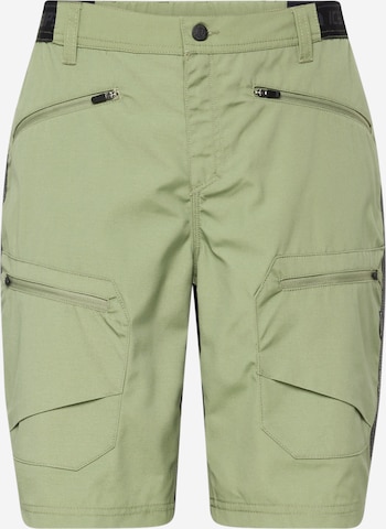 ICEPEAK Regular Outdoorshorts 'MACKVILLE' in Grün: predná strana