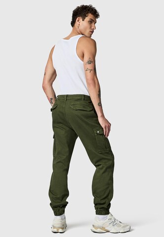 Effilé Pantalon cargo 'Siwas' Peak Time en vert