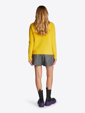 Pull-over Rich & Royal en jaune