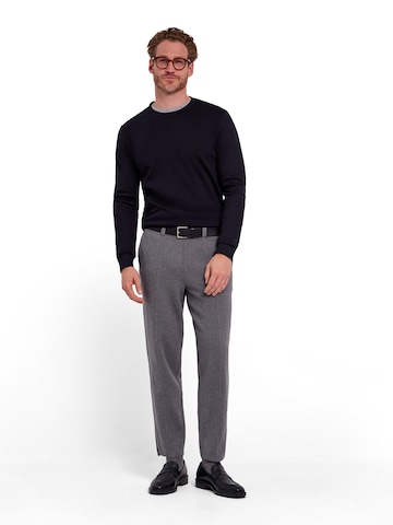 FALKE Sweatshirt 'Essential'‌‌‌ in Schwarz
