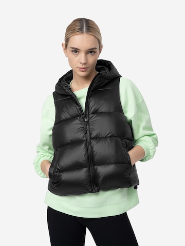 Gilet de sport 4F en noir : devant