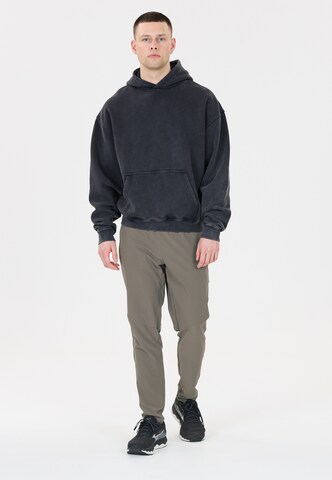 Virtus Tapered Funktionshose 'Mack' in Grau