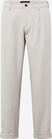 Clean Cut Copenhagen Regular Pleat-Front Pants 'Lyon' in Grey: front