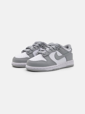Sneaker 'Dunk' de la Nike Sportswear pe alb