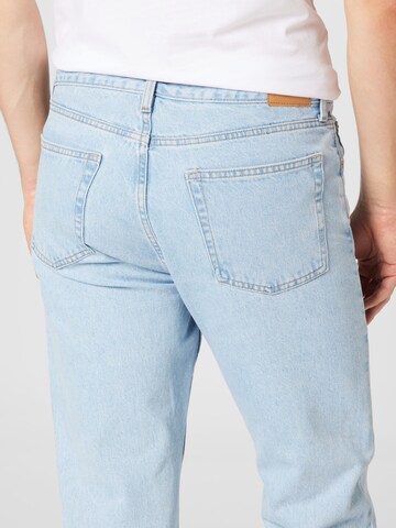 WEEKDAY Regular Jeans 'Klean' in Blauw