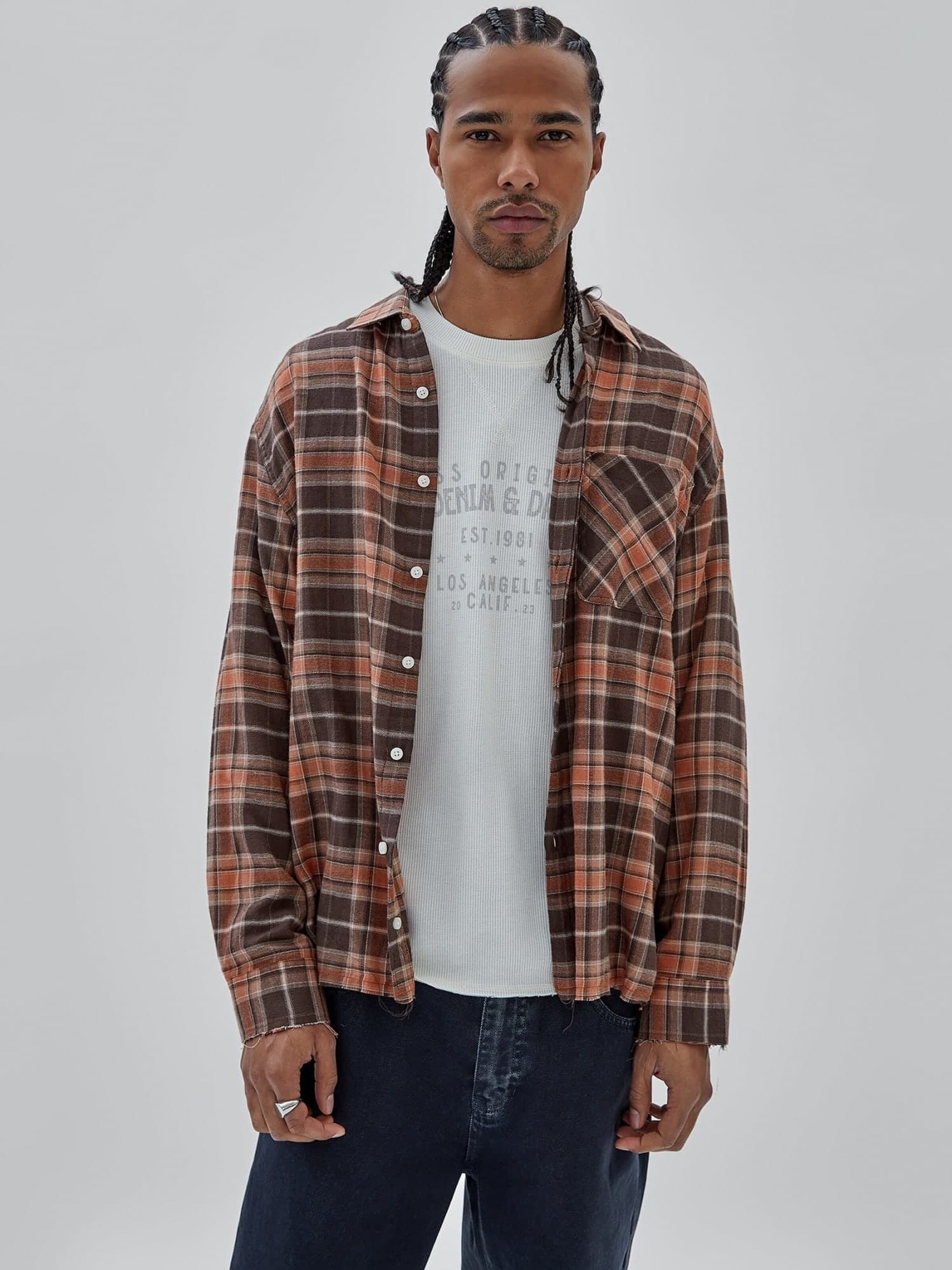 GUESS Regular fit Button Up Shirt in Brown Chestnut Brown Light Brown ABOUT YOU