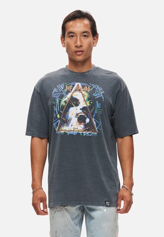Recovered Shirt 'Def Leppard Hysteria' in Grey: front