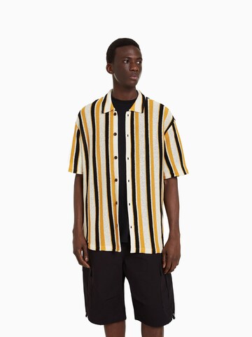 Bershka Regular fit Button Up Shirt in Yellow: front