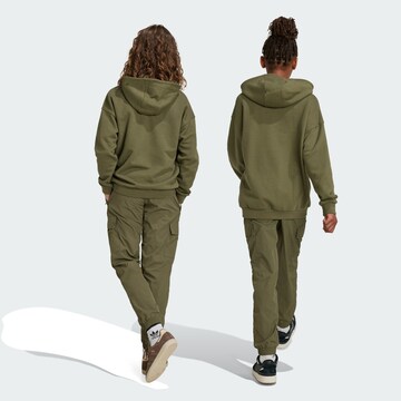 Effilé Pantalon ADIDAS ORIGINALS en vert