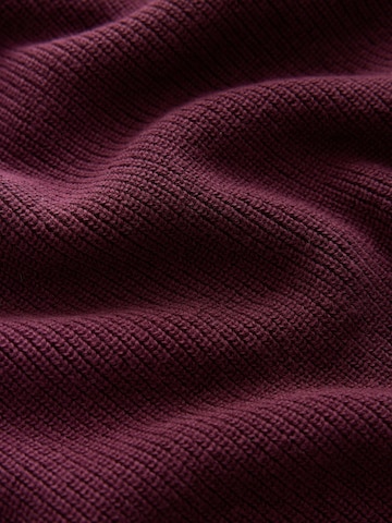 Next Pullover in Rot