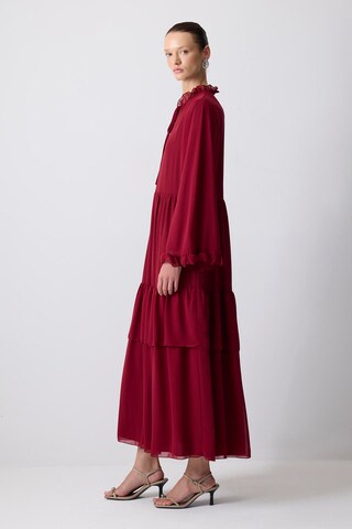 Touche Prive Dress in Red: front