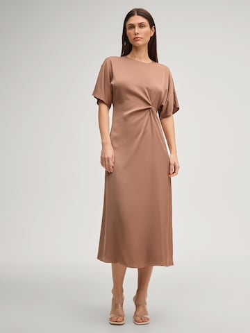 Robe 'Dela' JOOP! en marron : devant