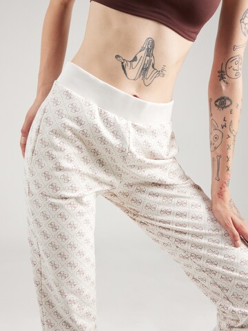 GUESS Tapered Sporthose 'DEBBI' in Braun