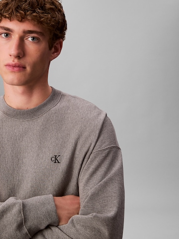 Calvin Klein Jeans Sweatshirt in Grau