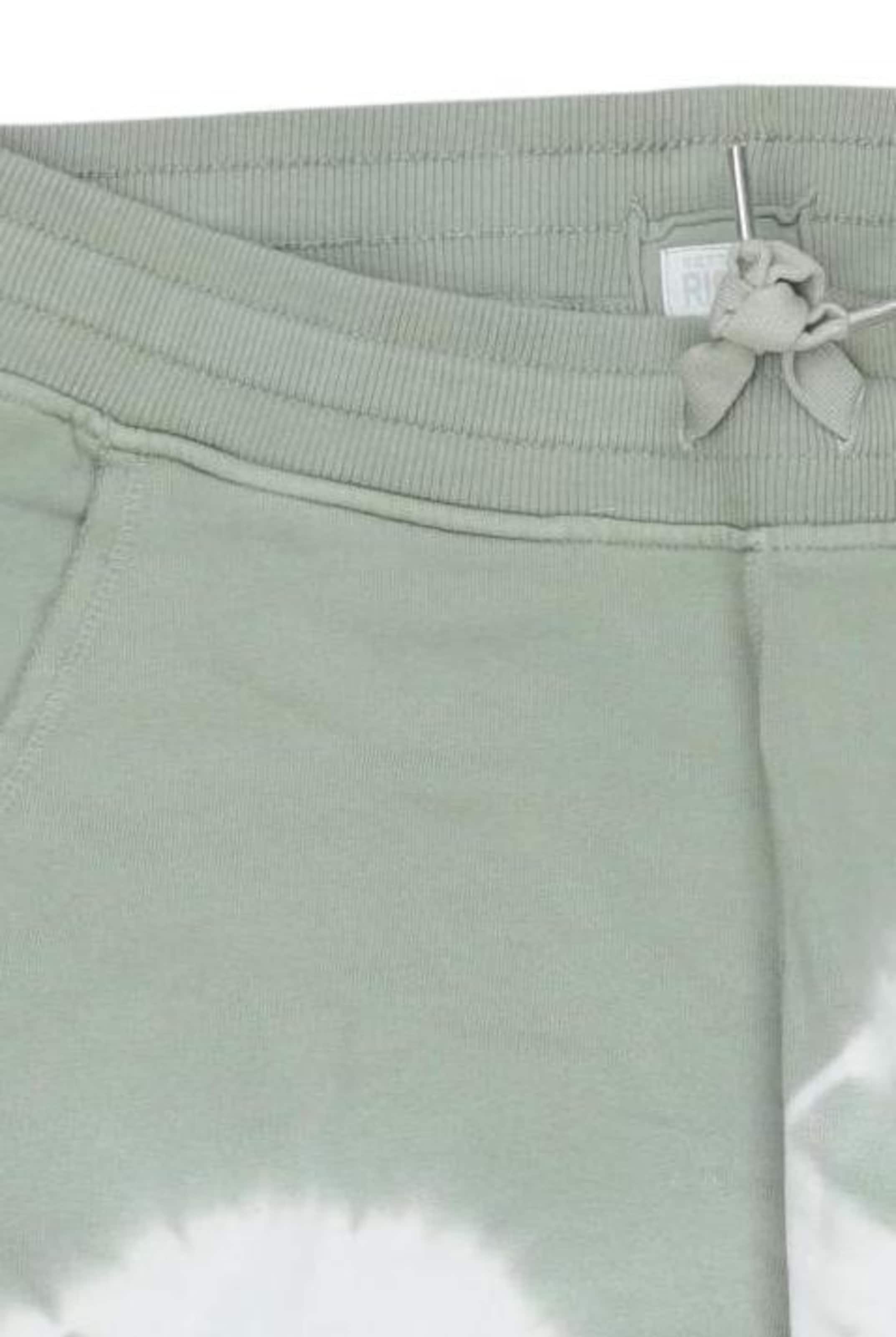 BETTER RICH Shorts in 33 in Green