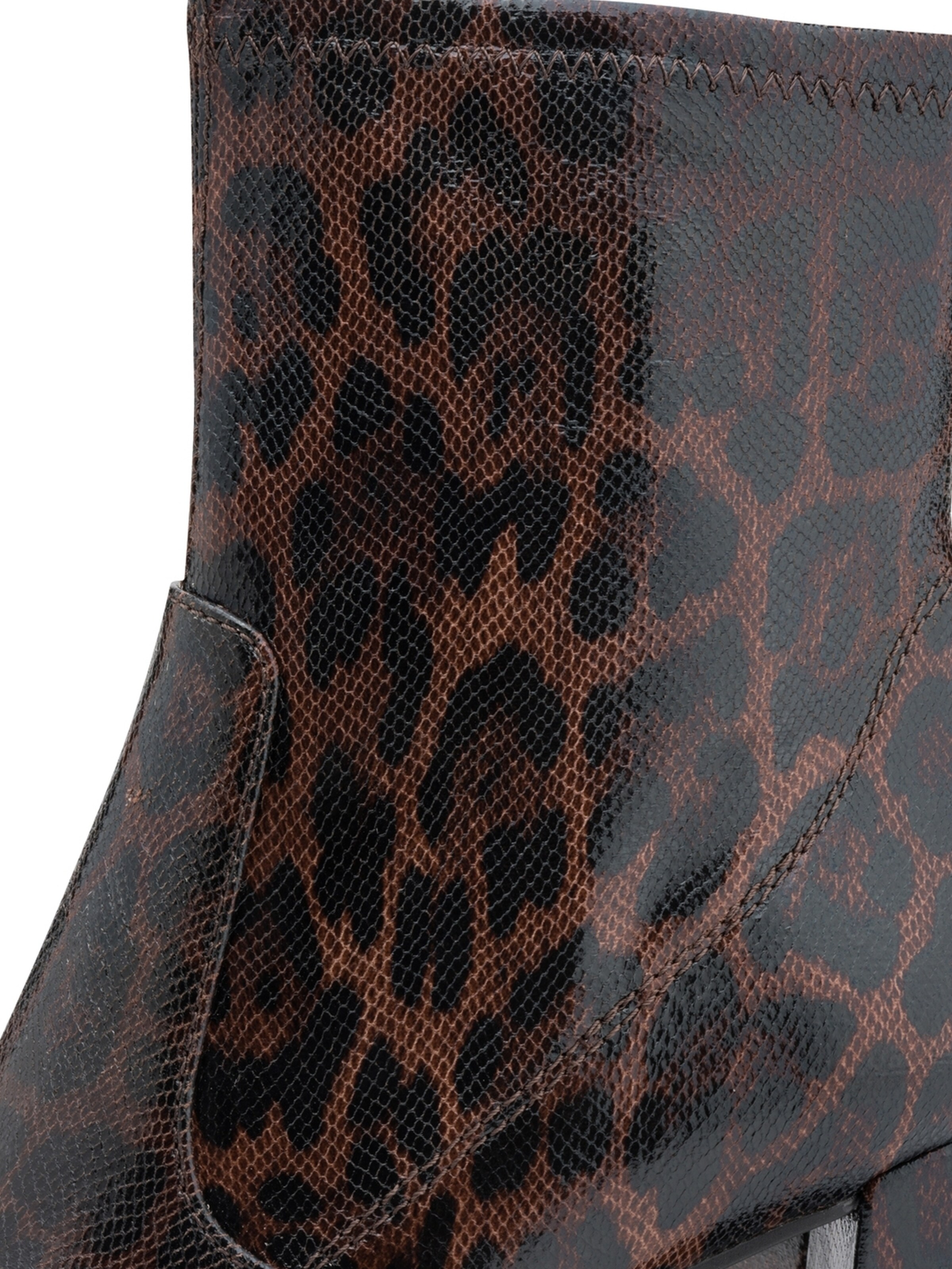 Tamaris Bootie in Brown