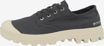 Palladium Sneakers in Grey: front