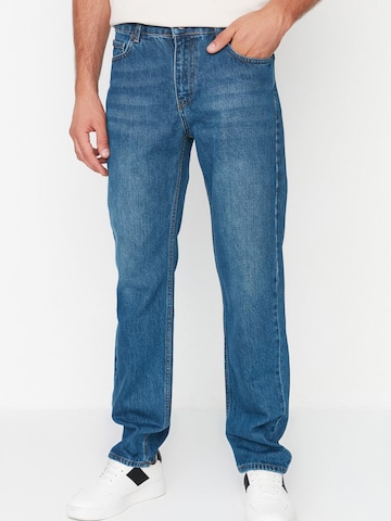 Trendyol Regular Jeans in Blue: front