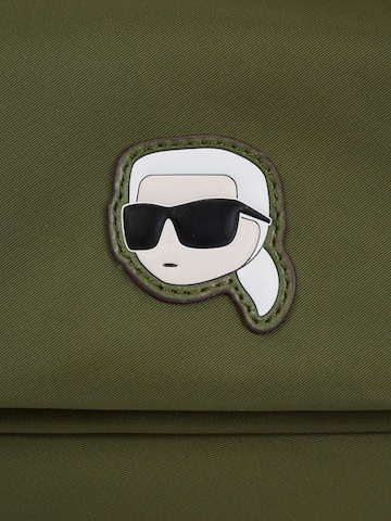 Karl Lagerfeld Чанта с презрамки 'Ikonik 2.0' в зелено