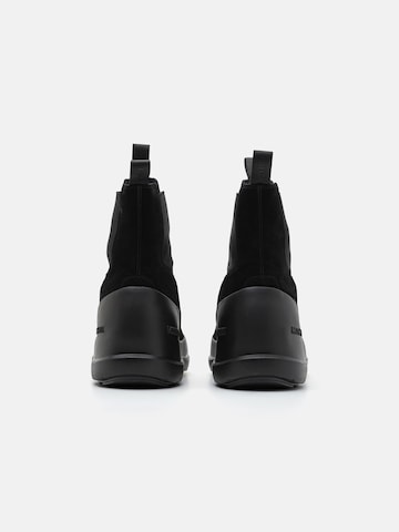 MOON BOOT Chelsea Boots 'LUNA' in Schwarz