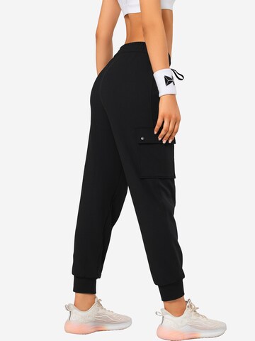 Effilé Pantalon de sport Yvette Sports en noir