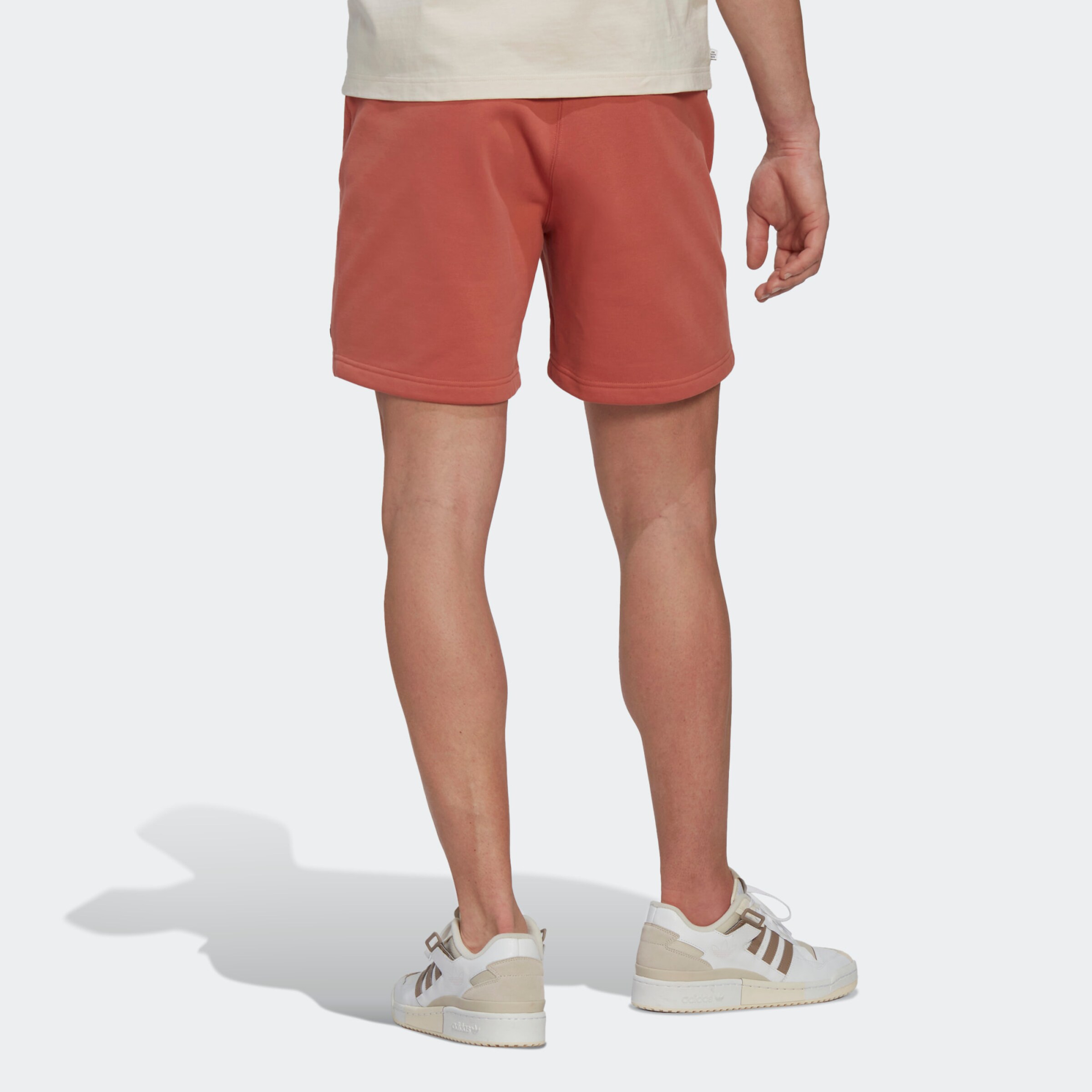 Männer Hosen ADIDAS ORIGINALS Shorts in Braun - GO81227