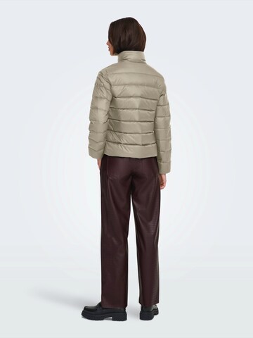 ONLY - Chaqueta de entretiempo 'ONLRUBY' en beige