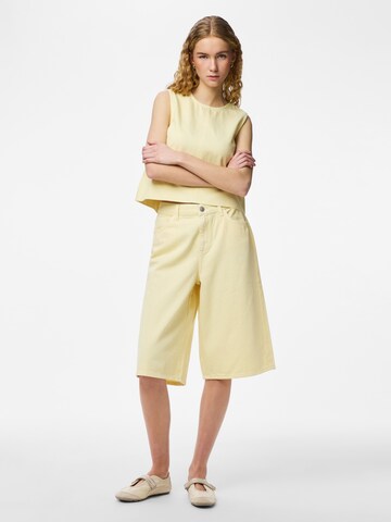 Wide leg Jeans 'PCSky' de la PIECES pe galben
