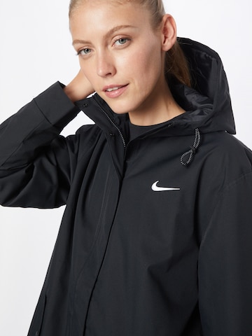 Manteau mi-saison Nike Sportswear en noir