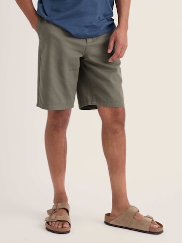 Seasalt Cornwall Regular Shorts 'Craftsman' in Grün: Vorderseite
