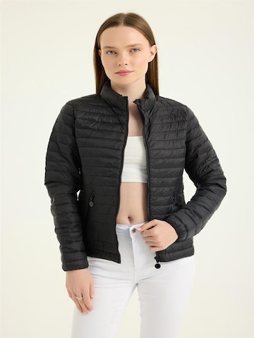 Veste mi-saison HOME STORE en noir : devant